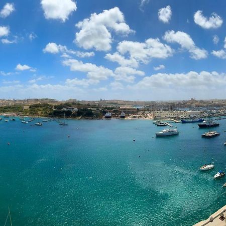Penthouse -Centre Of Sliema - Best View In Malta Exterior photo