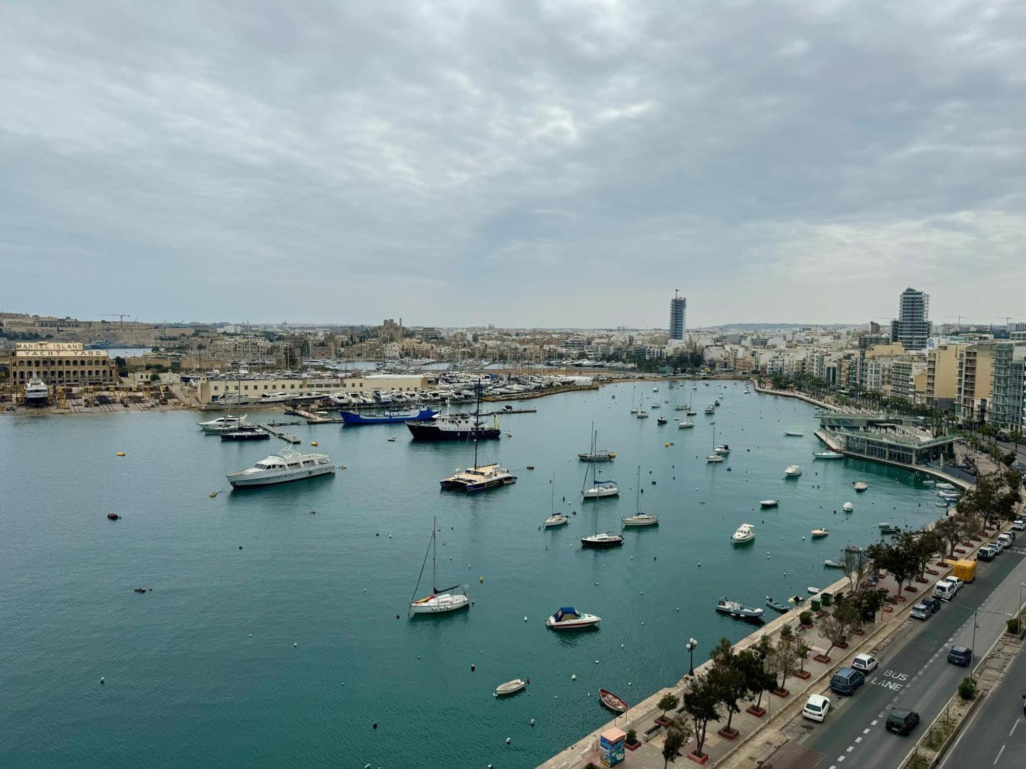 Penthouse -Centre Of Sliema - Best View In Malta Exterior photo
